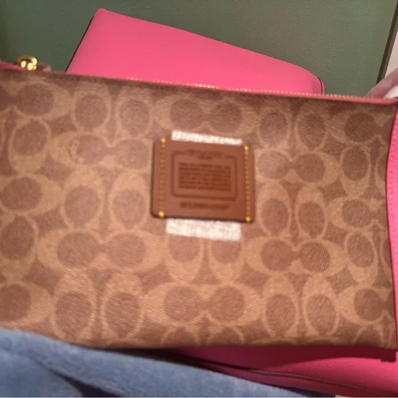 NWT - COACH Polished Pebble Leather Day Tote Petunia One Size - Picture 7 of 11